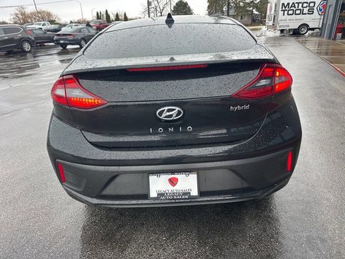 Used 2018 Hyundai Ioniq SEL image 4