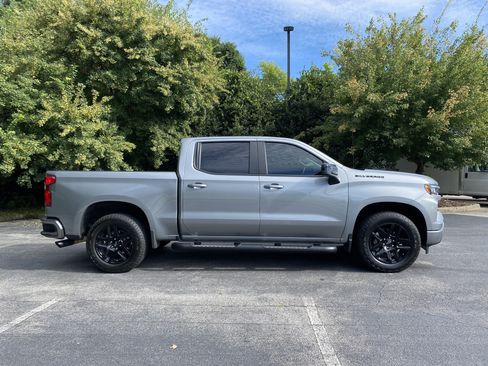 Used 2024 Chevrolet Silverado 1500 RST w/ Rally Edition RWD image 10