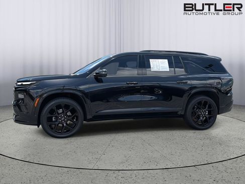Certified 2024 Chevrolet Traverse RS FWD image 3