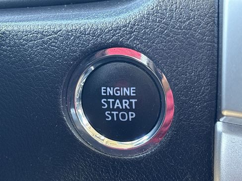 Used 2023 Toyota 4Runner Limited image 31