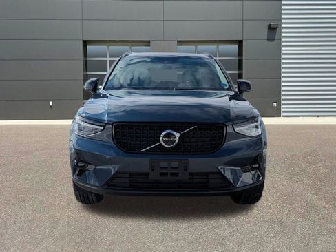 New 2026 Volvo XC40 B5 Ultra w/ Protection Package Premier image 2