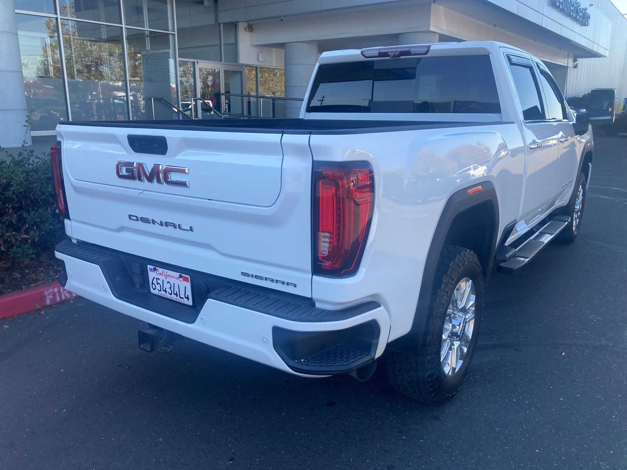 Used 2020 GMC Sierra 3500 Denali w/ Denali Ultimate Package AWD/4WD image 4