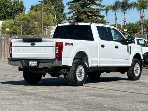 Certified 2022 Ford F250 XLT w/ XLT Value Package AWD/4WD image 3