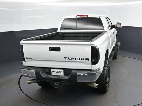 Used 2016 Toyota Tundra SR5 w/ SR5 Upgrade Package AWD/4WD image 34
