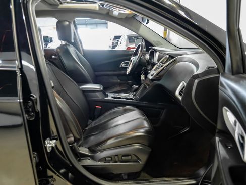 Used 2017 Chevrolet Equinox Premier w/ Enhanced Convenience Package image 30