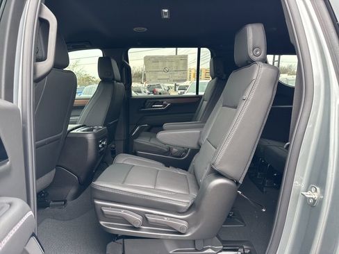 New 2026 GMC Yukon XL Denali image 30