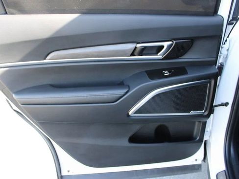 Used 2025 Kia Telluride SX X-Line AWD/4WD image 29