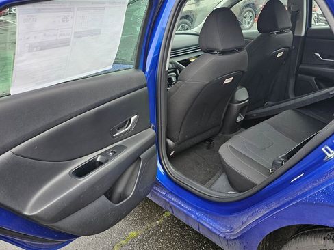 New 2026 Hyundai Elantra SE image 13