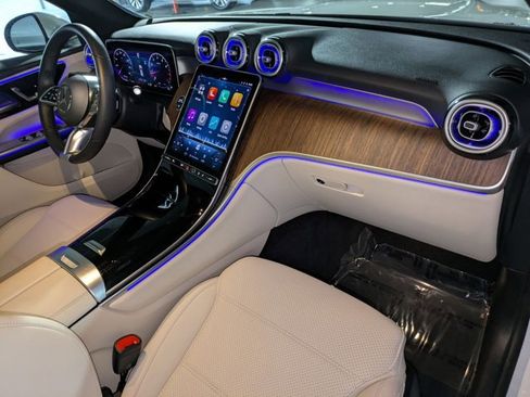 Certified 2025 Mercedes-Benz GLC 300 image 24