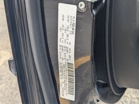 Used 2016 Dodge Grand Caravan SXT image 26