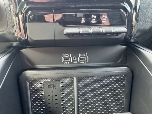 New 2026 RAM 1500 Big Horn AWD/4WD image 19