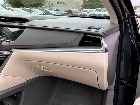 Used 2021 Cadillac XT5 Premium Luxury image 37