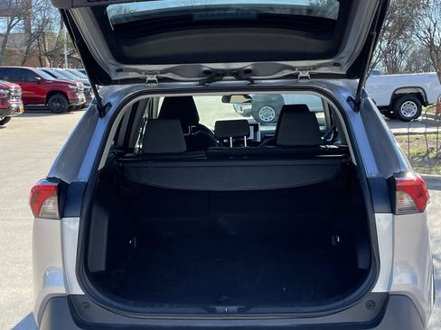 Used 2025 Toyota RAV4 XLE image 25