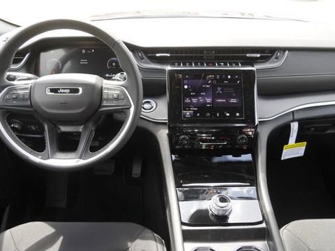 New 2026 Jeep Grand Cherokee Laredo RWD image 14