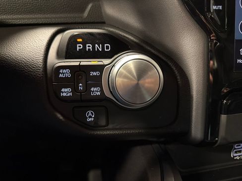 Used 2025 RAM 1500 Laramie w/ Sport Appearance Package AWD/4WD image 10