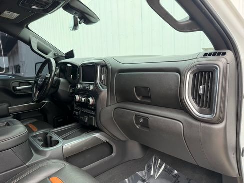 Used 2020 GMC Sierra 1500 AT4 w/ AT4 Premium Package AWD/4WD image 16