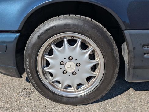 Used 1997 Mercedes-Benz SL 500 image 22