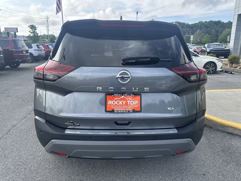 Used 2021 Nissan Rogue SL FWD image 9