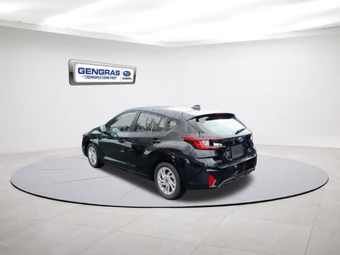 Certified 2025 Subaru Impreza 2.0i image 5