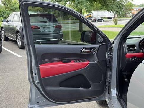 Used 2022 Dodge Durango R/T w/ Blacktop Package AWD/4WD image 8