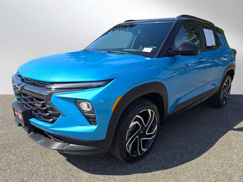 Used 2025 Chevrolet TrailBlazer RS w/ Convenience Package AWD/4WD image 7