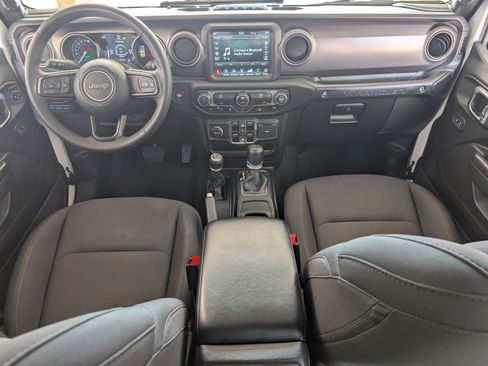 Used 2023 Jeep Wrangler Unlimited w/ 8.4" Radio Group AWD/4WD image 22