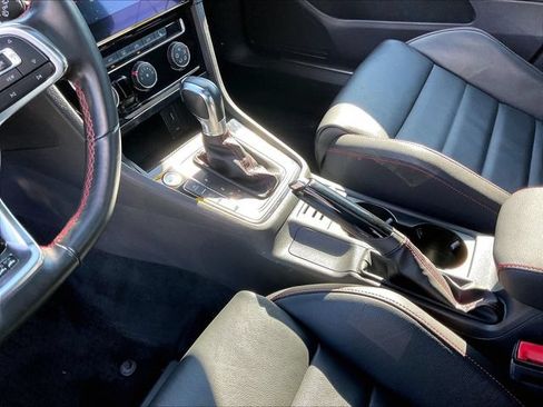 Used 2019 Volkswagen GTI SE w/ SE Experience Package FWD image 18