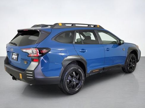 Used 2025 Subaru Outback Wilderness AWD/4WD image 3