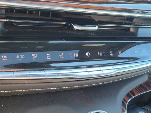 Used 2023 Cadillac Escalade Premium Luxury w/ LPO, Radiant Package image 32