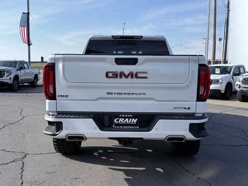 Used 2023 GMC Sierra 1500 AT4 w/ AT4 Preferred Package image 6