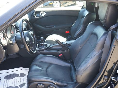Used 2011 Nissan 370Z Touring w/ Sport Pkg RWD image 13