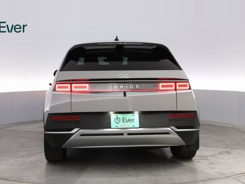 Used 2022 Hyundai Ioniq 5 SEL image 13