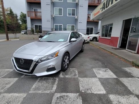 Used 2020 Nissan Altima 2.5 S FWD image 5