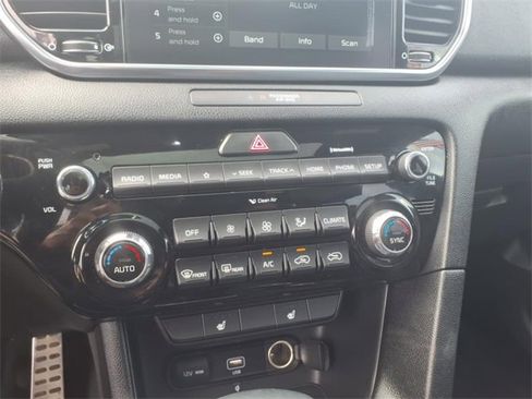 Used 2021 Kia Sportage S w/ S AWD Premium Package image 17