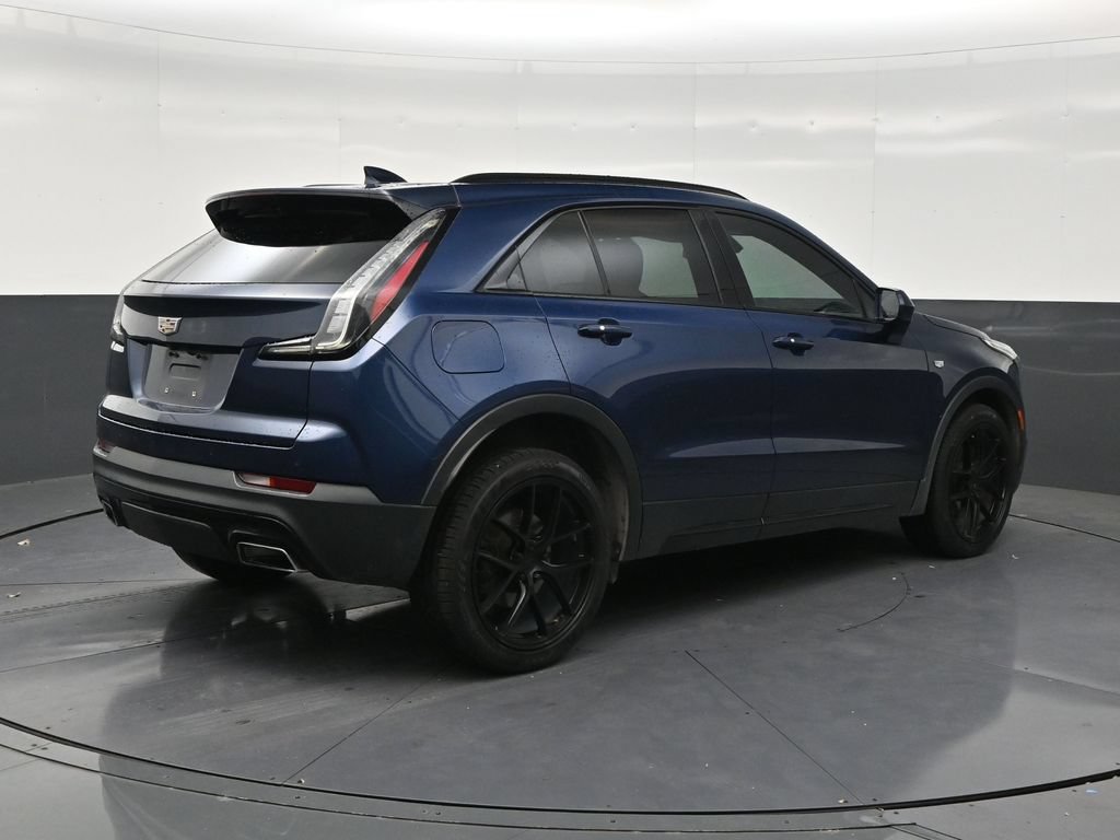 Used 2019 Cadillac XT4 Sport w/ Driver Awareness Package FWD image 5