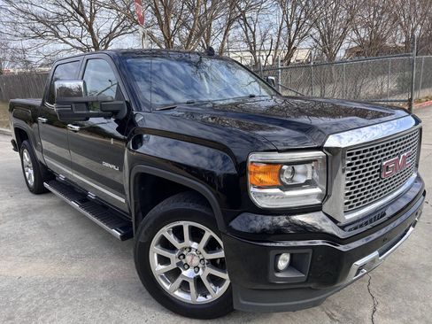 Used 2015 GMC Sierra 1500 Denali w/ Driver Alert Package image 2