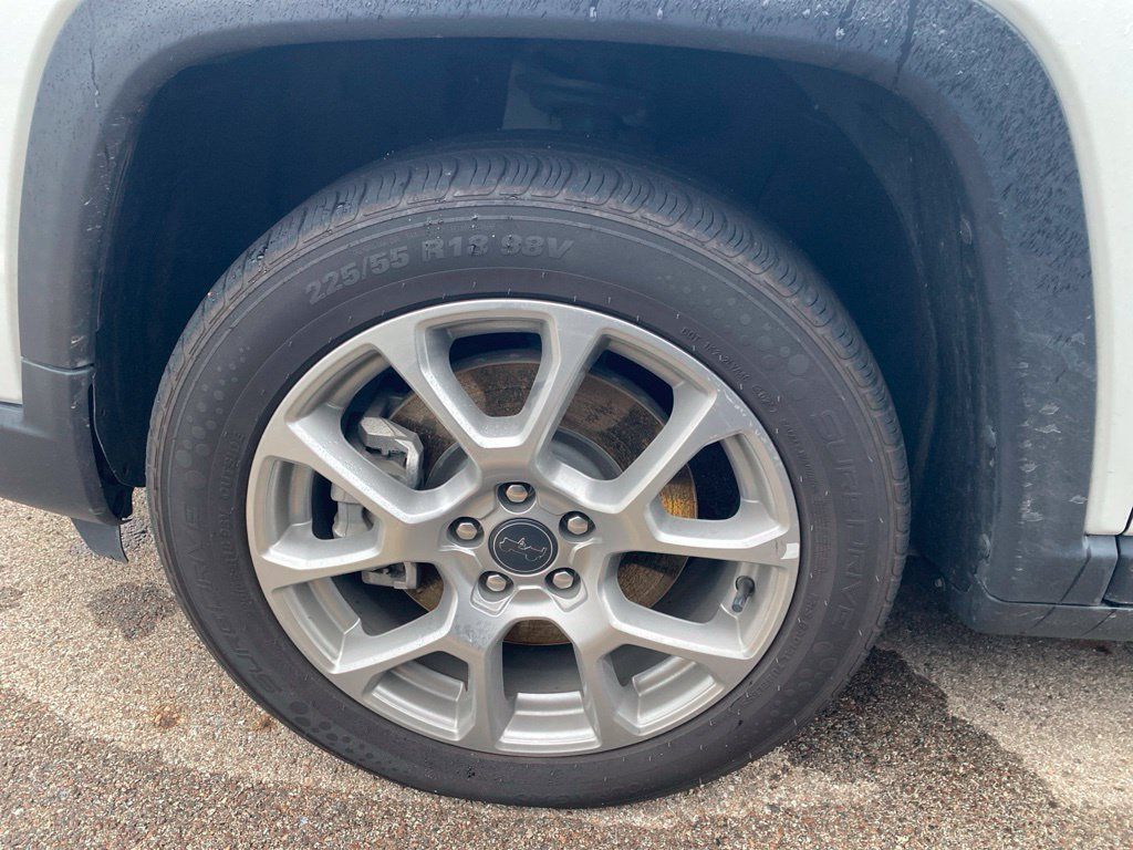Used 2025 Jeep Compass Limited AWD/4WD image 14