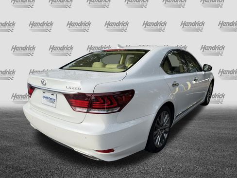 Used 2013 Lexus LS 460 w/ Comfort Pkg RWD image 9