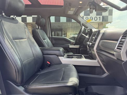 Used 2017 Ford F350 Lariat w/ Lariat Ultimate Package AWD/4WD image 26