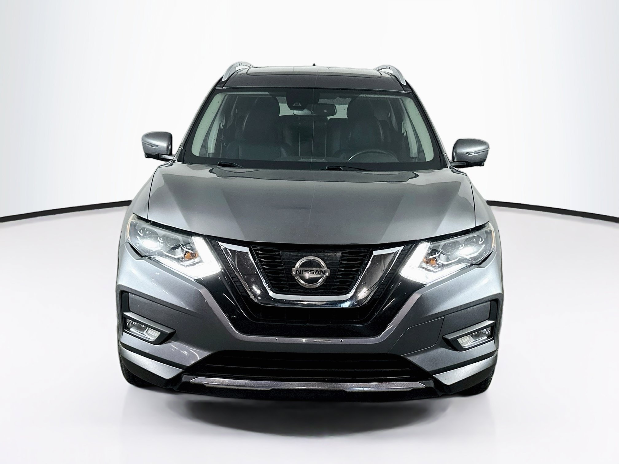 Used 2017 Nissan Rogue SL w/ SL Premium Package FWD image 2