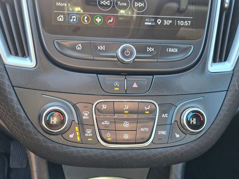 Used 2025 Chevrolet Malibu LT image 23