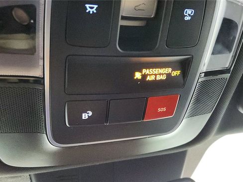 Used 2025 Hyundai Santa Cruz Limited image 35