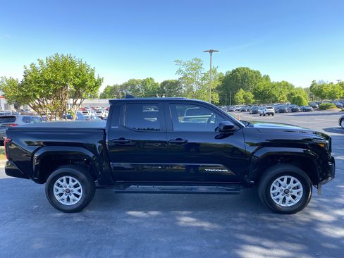 Certified 2024 Toyota Tacoma SR5 w/ SR5 Upgrade Package RWD image 4