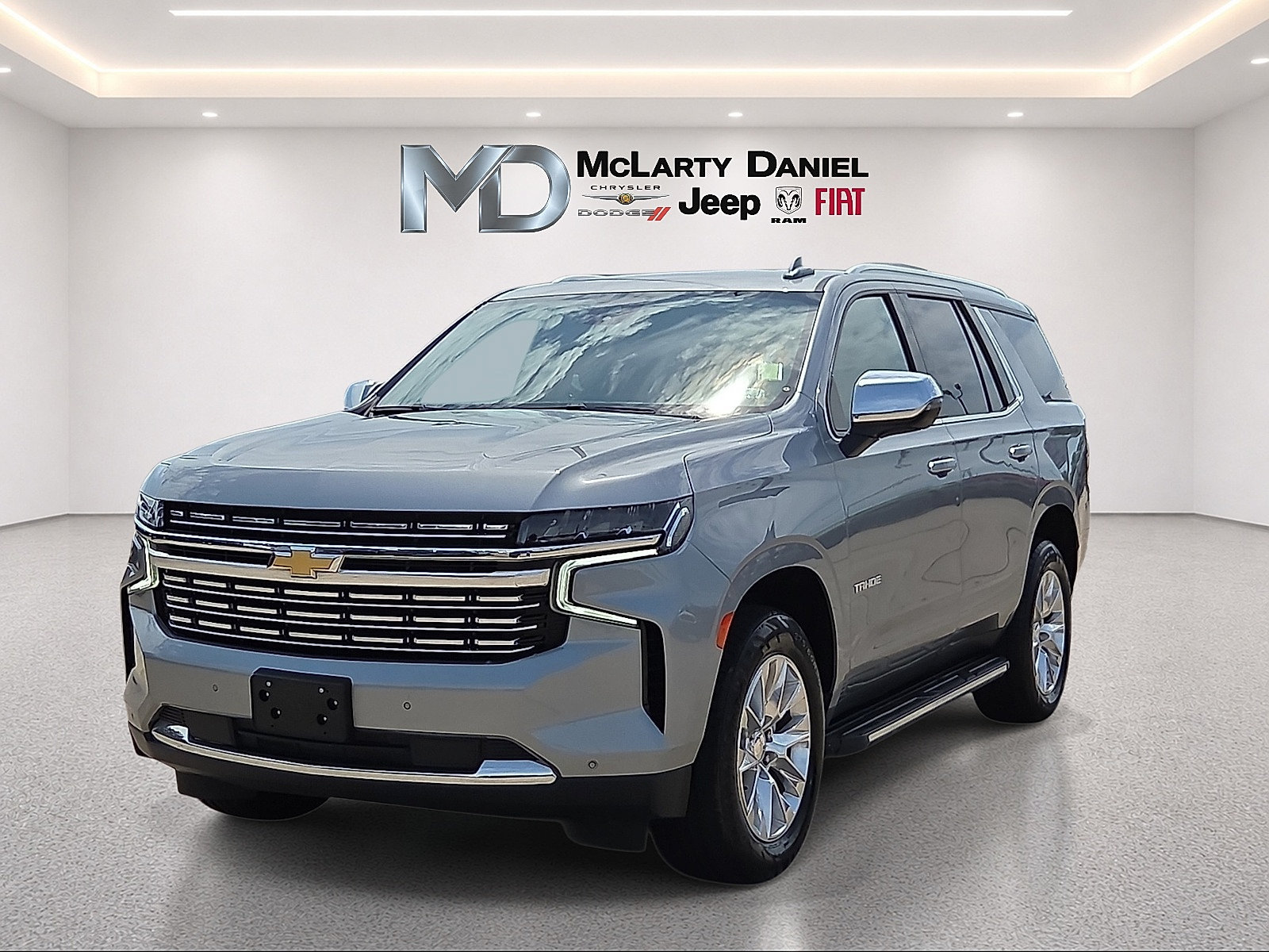 Used 2024 Chevrolet Tahoe Premier RWD image 2