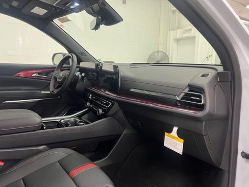 New 2026 Chevrolet Traverse RS AWD/4WD image 24