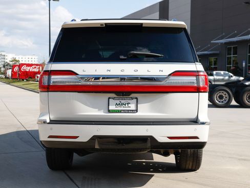Used 2021 Lincoln Navigator L Reserve image 10