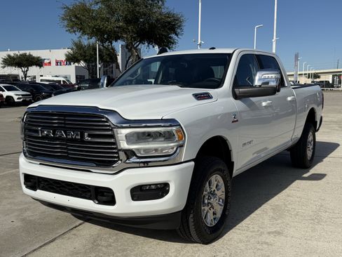 Used 2024 RAM 2500 Laramie w/ Safety Group image 9