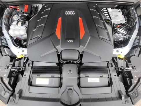 Used 2024 Audi SQ7 Prestige w/ S Sport Package AWD/4WD image 11