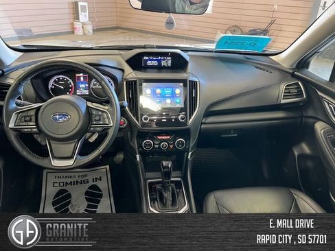 Used 2024 Subaru Forester Touring w/ Convenience Package image 18