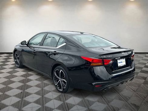 Used 2023 Nissan Altima 2.5 SR image 7
